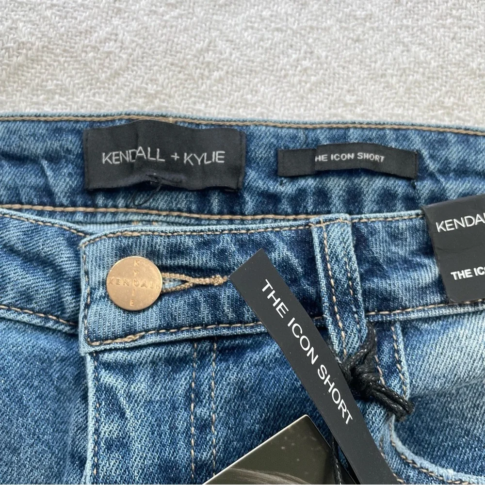 Kendall & Kylie Distressed Blue‎ Jean Shorts ~ Size 9 / 29  ~ Summertime ~ NWT